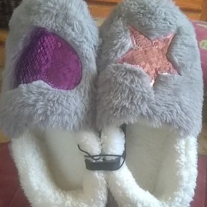 Children slippers, easy on/off. Indoor/outdoor sol